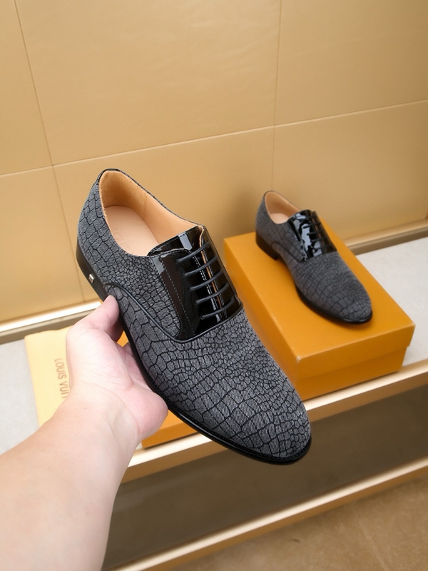 ルイヴィトン靴側面デザイン